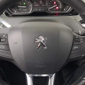 Foto inzerátu Peugeot 2008 1.2 PureTech