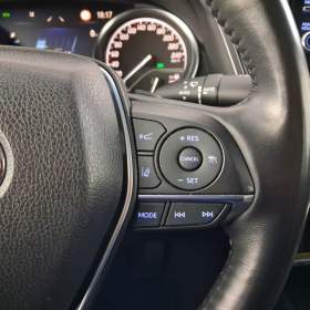 Foto inzerátu Toyota Camry 2.5 Hybrid