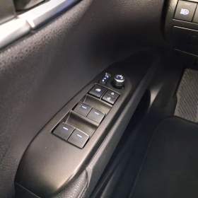 Foto inzerátu Toyota Camry 2.5 Hybrid