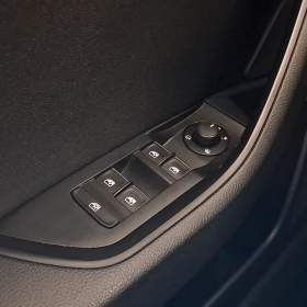 Foto inzerátu Skoda Superb 2.0 TDI