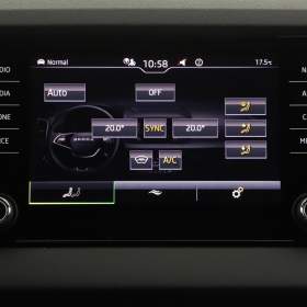 Foto inzerátu Skoda Karoq 1.5 TSI