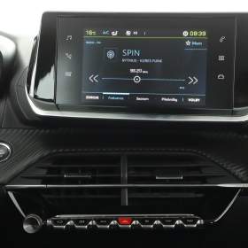 Foto inzerátu Peugeot e-208 50 kWh