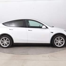 Foto inzerátu Tesla Model Y Long Range AWD 79kWh