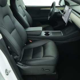 Foto inzerátu Tesla Model Y Long Range AWD 79kWh