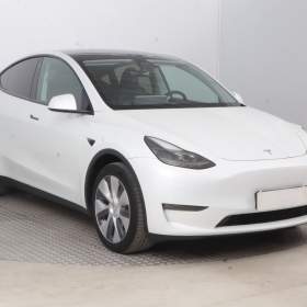 Tesla Model Y Long Range AWD 79kWh / 19970276