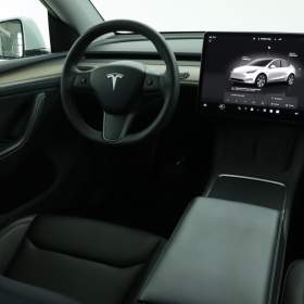 Foto inzerátu Tesla Model Y Long Range AWD 79kWh