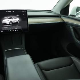 Foto inzerátu Tesla Model Y Long Range AWD 79kWh