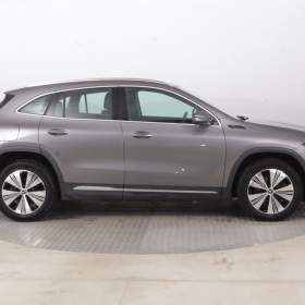 Foto inzerátu Mercedes EQA EQA 250
