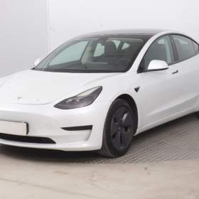Foto inzerátu Tesla Model 3 Standard Range LFP