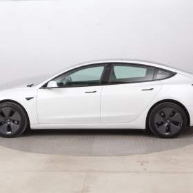 Foto inzerátu Tesla Model 3 Standard Range LFP