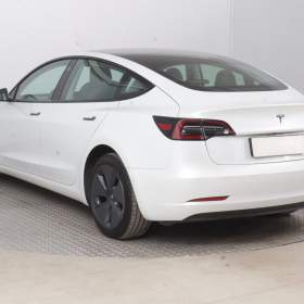 Foto inzerátu Tesla Model 3 Standard Range LFP