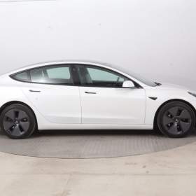 Foto inzerátu Tesla Model 3 Standard Range LFP