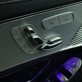 Foto inzerátu Mercedes EQC EQC 400 4MATIC