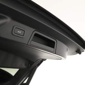 Foto inzerátu Land Rover Range Rover Velar D240