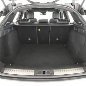 Foto inzerátu Land Rover Range Rover Velar D240