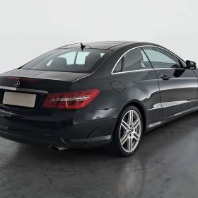 Foto inzerátu Mercedes E E 300 CDI