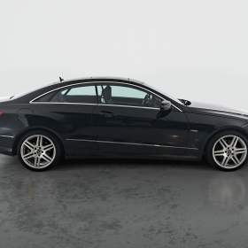 Foto inzerátu Mercedes E E 300 CDI