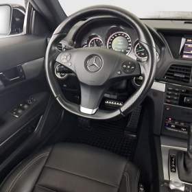 Foto inzerátu Mercedes E E 300 CDI