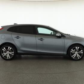 Foto inzerátu Volvo V40 2.0 D2