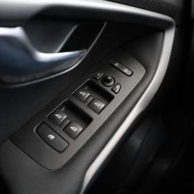Foto inzerátu Volvo V40 2.0 D2