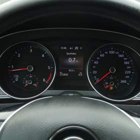 Foto inzerátu VW Passat 2.0 TDI