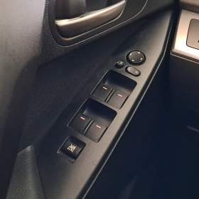 Foto inzerátu Mazda 3 2.0