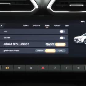 Foto inzerátu MG ZS SUV 1.5 i