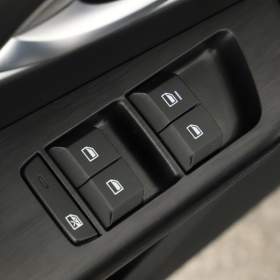 Foto inzerátu MG ZS SUV 1.5 i