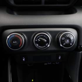 Foto inzerátu Toyota Yaris 1.5 VVT-i