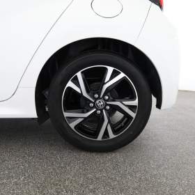 Foto inzerátu Toyota Yaris 1.5 VVT-i