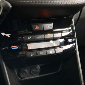 Foto inzerátu Peugeot 2008 1.2 PureTech