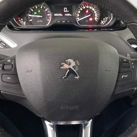 Foto inzerátu Peugeot 2008 1.2 PureTech