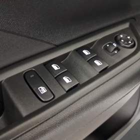 Foto inzerátu Opel Frontera 1.2 hybrid