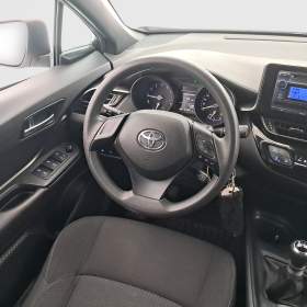 Foto inzerátu Toyota C-HR 1.2 Turbo