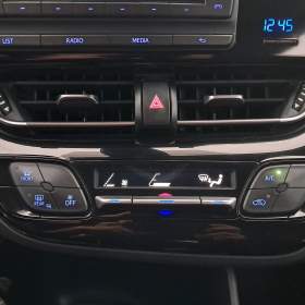 Foto inzerátu Toyota C-HR 1.2 Turbo