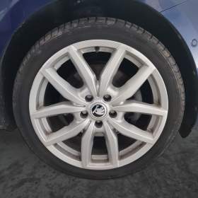 Foto inzerátu Skoda Superb 2.0 TDI