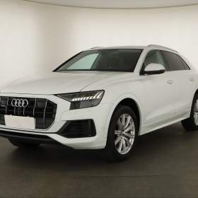 Foto inzerátu Audi Q8 55 TFSI