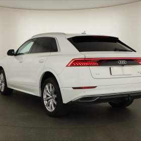 Foto inzerátu Audi Q8 55 TFSI