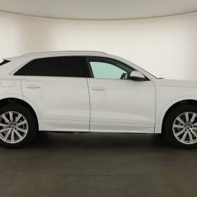 Foto inzerátu Audi Q8 55 TFSI