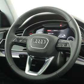 Foto inzerátu Audi Q8 55 TFSI