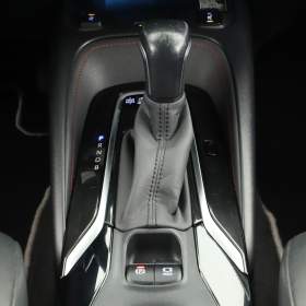 Foto inzerátu Toyota Corolla 1.8 Hybrid