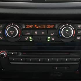 Foto inzerátu BMW X1 xDrive18d