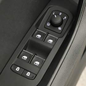 Foto inzerátu Skoda Karoq 1.6 TDI