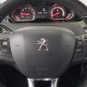 Foto inzerátu Peugeot 208 1.2 PureTech