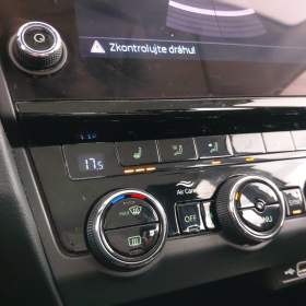 Foto inzerátu Skoda Octavia 1.5 TSI
