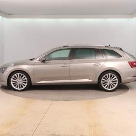 Foto inzerátu Skoda Superb 2.0 TDI