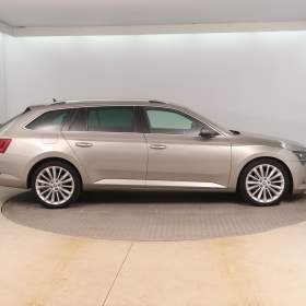 Foto inzerátu Skoda Superb 2.0 TDI