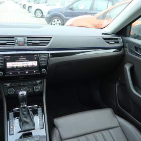 Foto inzerátu Skoda Superb 2.0 TDI