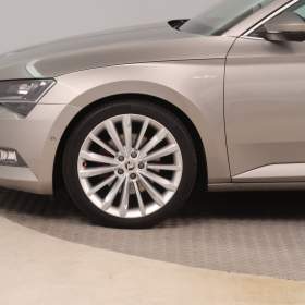 Foto inzerátu Skoda Superb 2.0 TDI