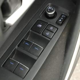 Foto inzerátu Toyota Corolla 1.8 Hybrid